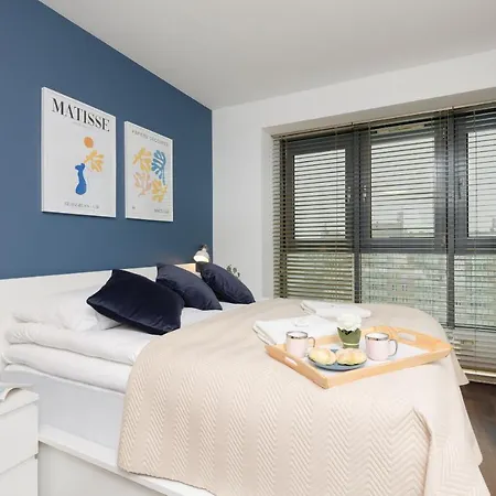 Beautiful & Spacious By Renters Appartement *