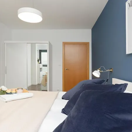 Apartman Beautiful & Spacious By Renters