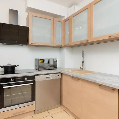 Apartman Beautiful & Spacious By Renters *